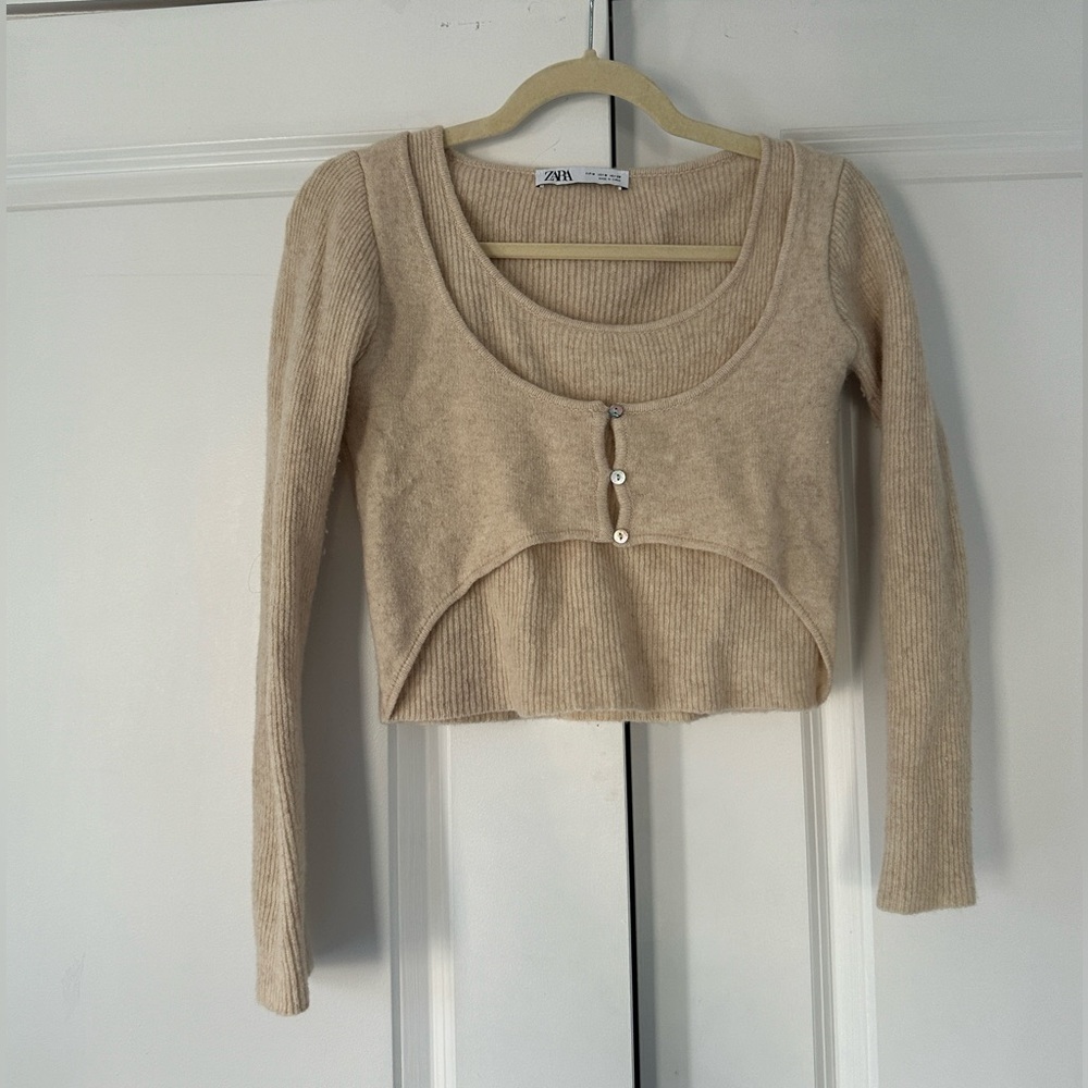 Fun double layer Zara knitted cardigan/crop